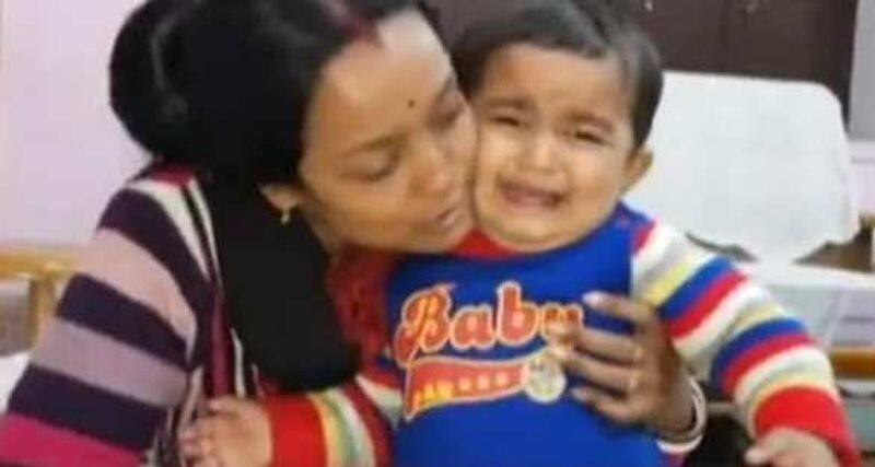 toddler's parents arrested for protest at Varanasi