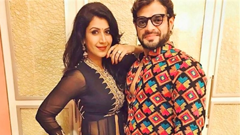 Ye hai mohabbatein Actor Karan Patel Shares First pic of daughter Mehr KPG