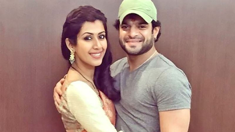 Ye hai mohabbatein Actor Karan Patel Shares First pic of daughter Mehr KPG