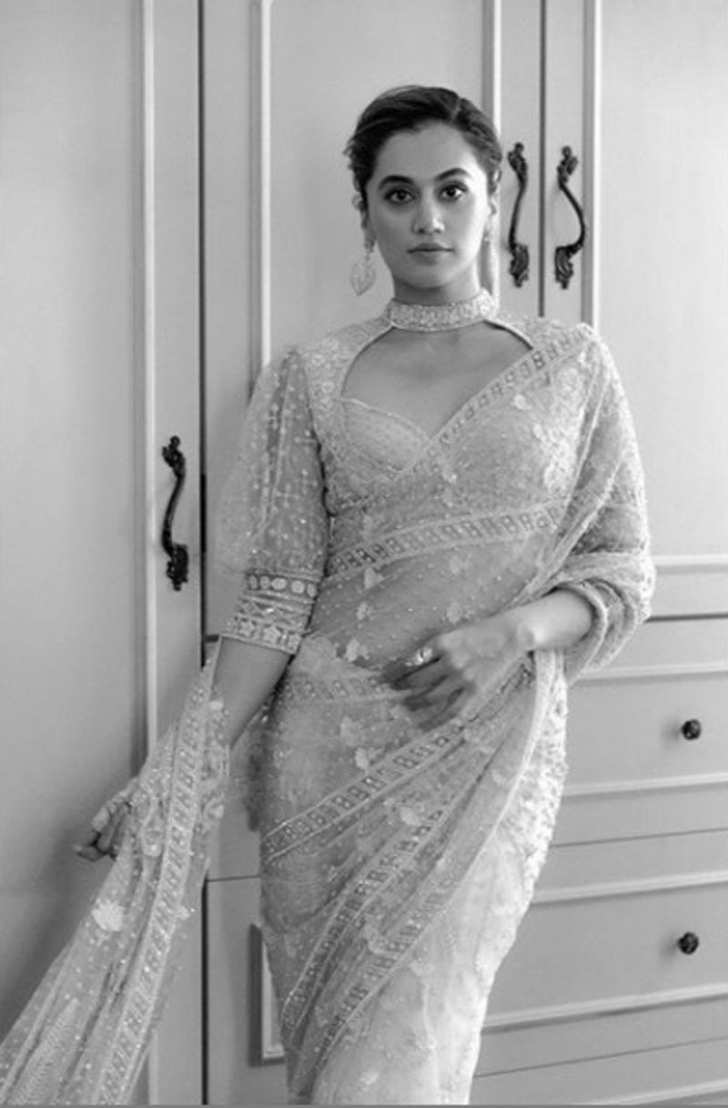 actress taapsee latest dynamic photo gallery