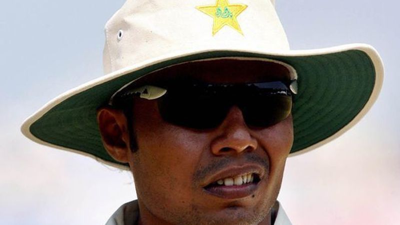 Kaneria was the second Hindu player to play for Pakistan, half the team including the captain did not eat food with him KPB