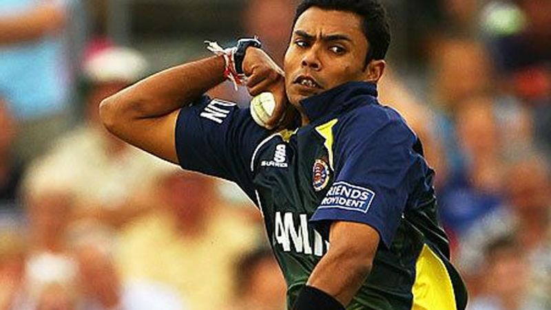 Kaneria was the second Hindu player to play for Pakistan, half the team including the captain did not eat food with him KPB