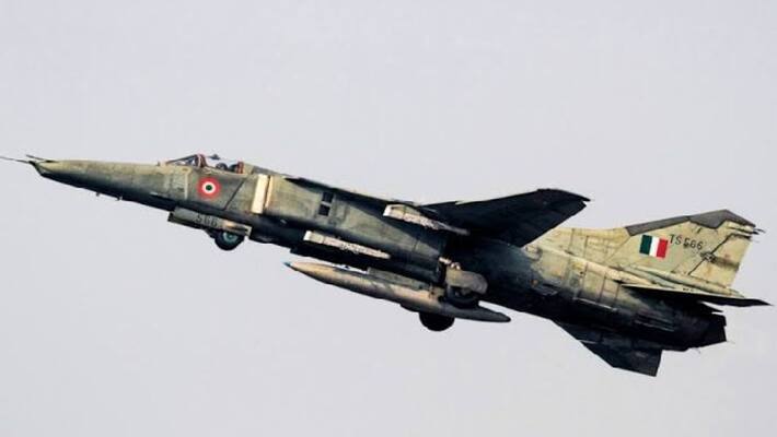 IAF Kargil star MiG 27 to fly one last time today after serving for 40 glorious years IAF Kargil star MiG 27 to fly one last time today after serving for 40 glorious years
