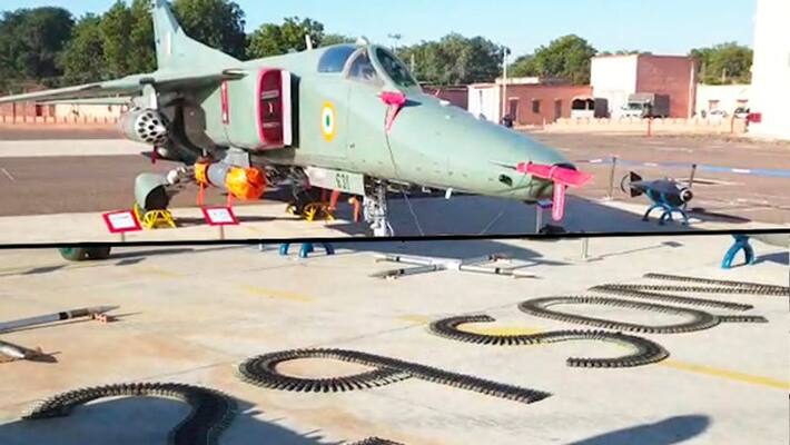 IAF's MiG-27 to pass into history books, to fly last sortie today IAF's MiG-27 to pass into history books, to fly last sortie today