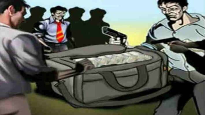 six criminals looted 18 lakh in patna from retired nmch officer house six criminals looted 18 lakh in patna from retired nmch officer house