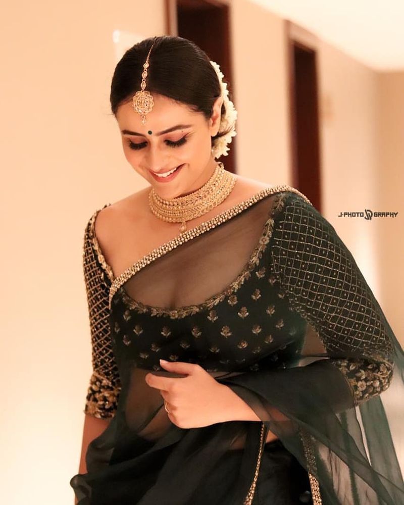 பதறவைக்கும் அழகு