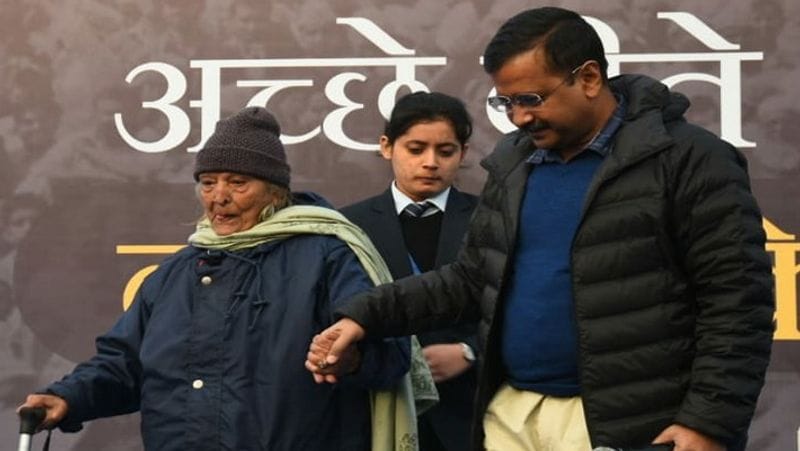 kejriwals muffler missing....prashant kishor election strategy from jagan mohan reddy to kejriwal
