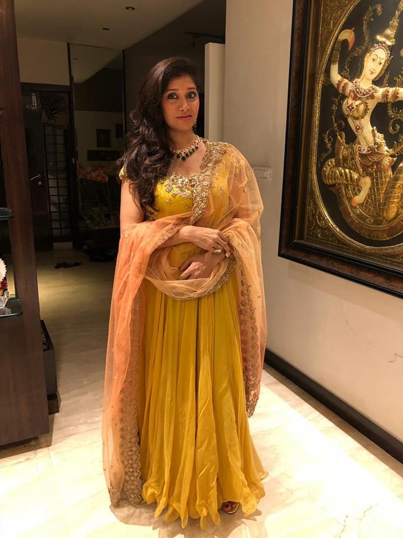 Spinner amith mishra to Kannada actress sanjayan galrani slaped to producer vandana jain