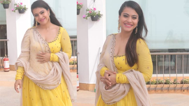 kajol look beautifull with ajay devgan at film Tanhaji Promotion KPJ
