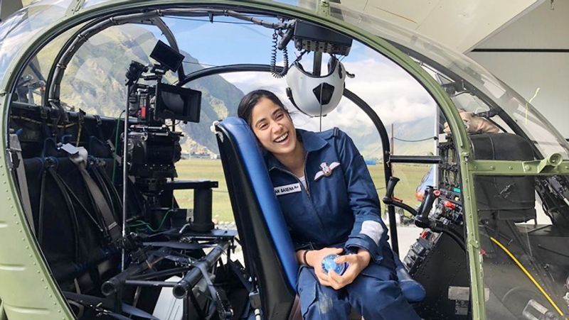 Janhvi kapoor Completed shooting of kargil girl gunjan Saxena See photos from set KPY