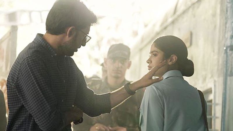 Janhvi kapoor Completed shooting of kargil girl gunjan Saxena See photos from set KPY