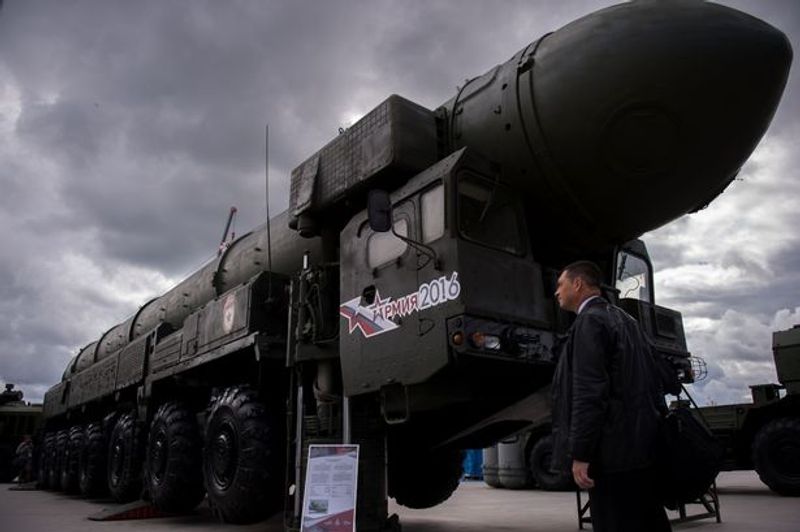 Russia ready to first flight super nuke satan 2 missile know features kpt