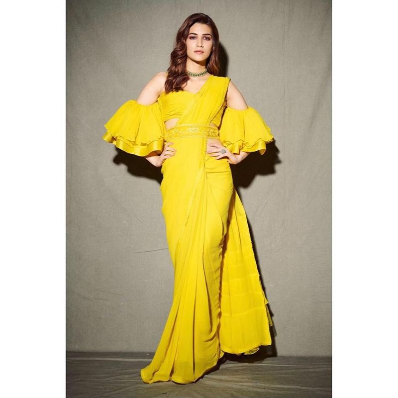 heroine Kriti sanon latest photoshoot in Trendy outfits