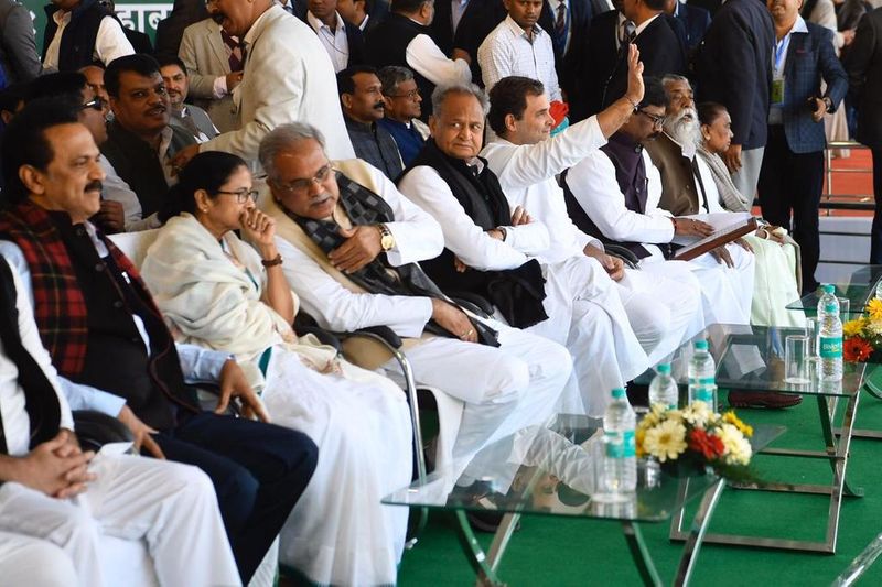 Hemant Soren oath A Show Of Opposition Unity in ranchi KPP