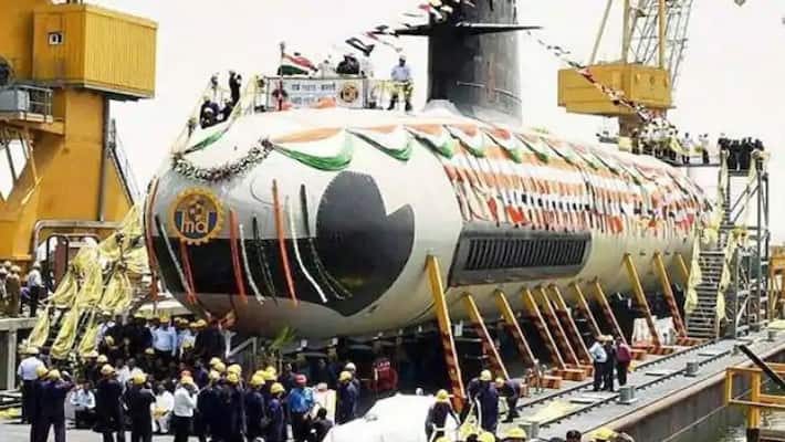 Indian Navy bans use of smartphones, social media at naval bases, warships Indian Navy bans use of smartphones, social media at naval bases, warships