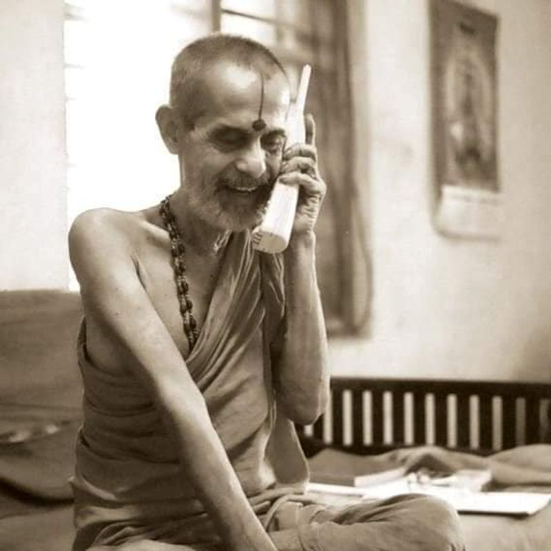 Udupi Pejawara Mutt Seer Vishwesha Teertha Swami rare photo gallery