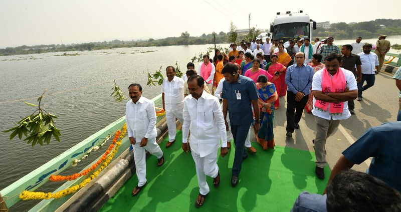 telangana cm kcr vemulawada tour photo gallery