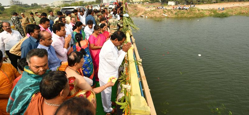 telangana cm kcr vemulawada tour photo gallery