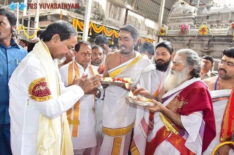 telangana cm kcr vemulawada tour photo gallery