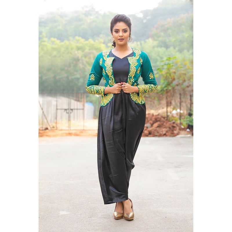 Anchor Sreemukhi latest photo shoot