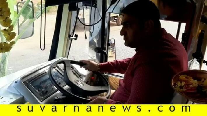 Bhatkal MLA Sunil Naik inaugurates two new buses to ply between Bhatkal Tirupati Bhatkal MLA Sunil Naik inaugurates two new buses to ply between Bhatkal Tirupati