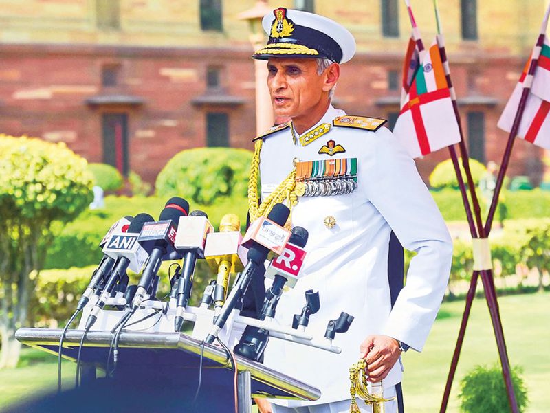 three friends will jointly manage command of army, air force and Navy KPP