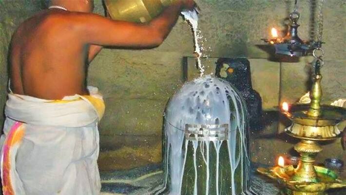 Diseases are caused by inauspicious effects of planets, to avoid them, do anointing of Shivling with different things KPI Diseases are caused by inauspicious effects of planets, to avoid them, do anointing of Shivling with different things KPI