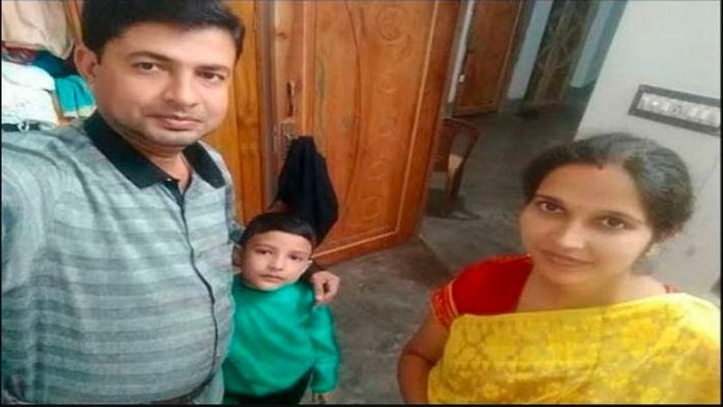 জিয়াগঞ্জ হত্যাকাণ্ড (৮ অক্টোবর, ২০১৯)- বছরভরই ছোট বড় নানা অপরাধের ঘটনা ঘটেছে রাজ্য জুড়ে। কিন্তু গত ৮ অক্টোবর বিজয়া দশমীর দিন মুর্শিদাবাদের জিয়াগঞ্জে নিজের বাড়িতেই সন্তানসম্ভবা স্ত্রী, পুত্র- সহ স্কুল শিক্ষক বন্ধুপ্রকাশ পালের হত্যাকাণ্ডের ঘটনা গোটা রাজ্যকে নাড়িয়ে দিয়ে গিয়েছিল। এই ঘটনা নিয়ে রাজনৈতিক চাপানউতোরও শুরু হয়। গোটা দেশে চর্চা শুরু হয় এই হত্যাকাণ্ড নিয়ে। শেষ পর্যন্ত ঘটনার এক সপ্তাহ পরে মূল অভিযুক্ত উৎপল বেহরাকে গ্রেফতার করে পুলিশ। ঘটনায় উঠে আসে চিটফান্ড যোগ।