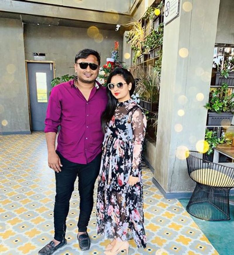 Kannada actress Moulya Amulya with husband jagdish photo gallery
