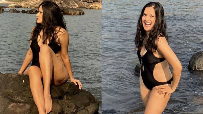 Sona Mohapatra shares swimsuit photos Sona Mohapatra shares swimsuit photos