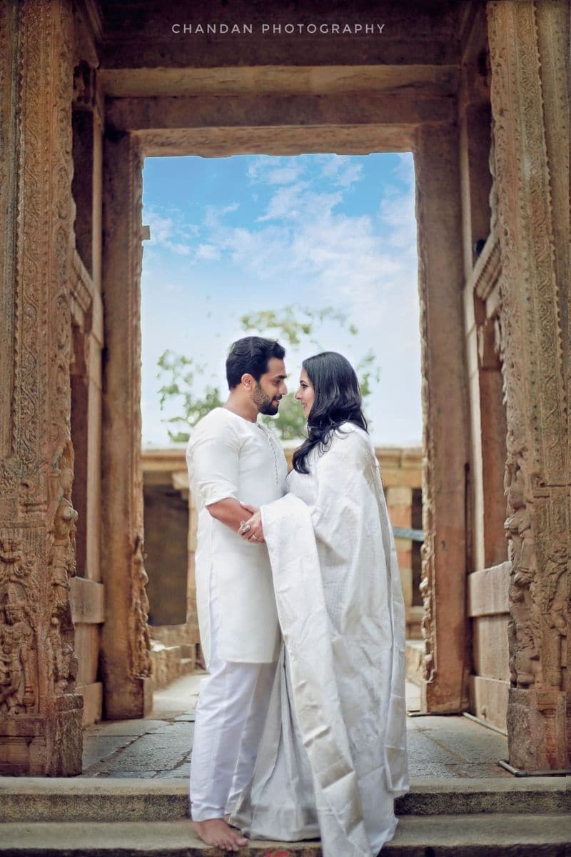 Kannada actor Srii murali and wife vidya 20th love anniversary photo gallery