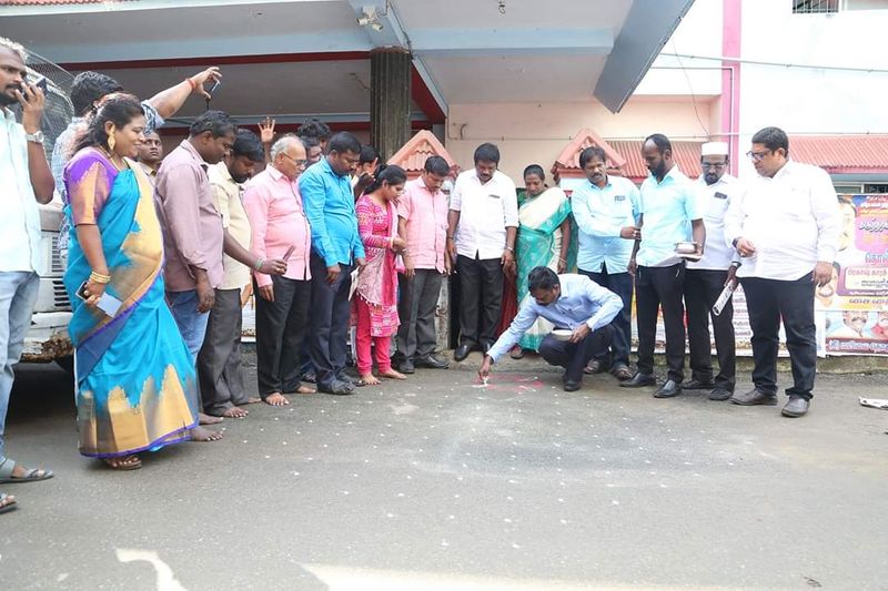 கோலம் போட்டு எதிர்ப்பு தெரிவிக்கும் திருமா