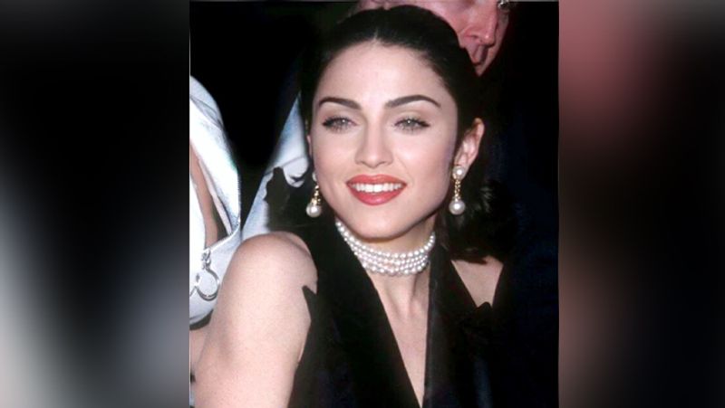 american singer madonna fell down in love in Age of 61 she is dating 25 years old dancer KPY
