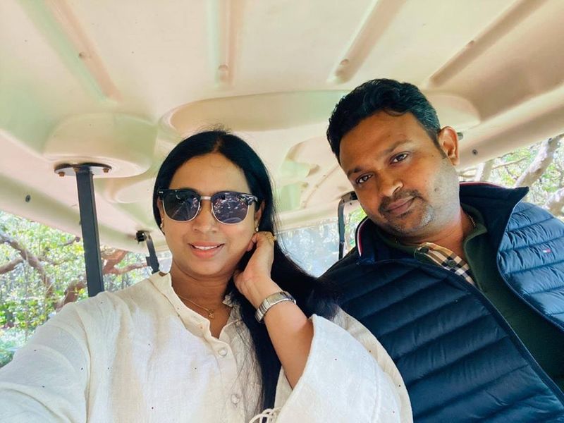 News and pics Belagavi Cong MLA laxmi hebbalkar New Year 2020 party funda