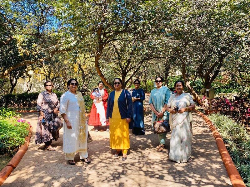 News and pics Belagavi Cong MLA laxmi hebbalkar New Year 2020 party funda