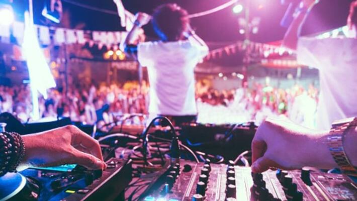 Court bans music at 5 hotels in Kolkata on eve of New Year Court bans music at 5 hotels in Kolkata on eve of New Year