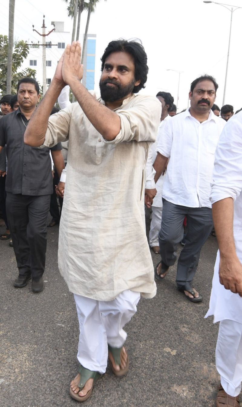 janasena chief pawan kalyan participated in amaravati protest
