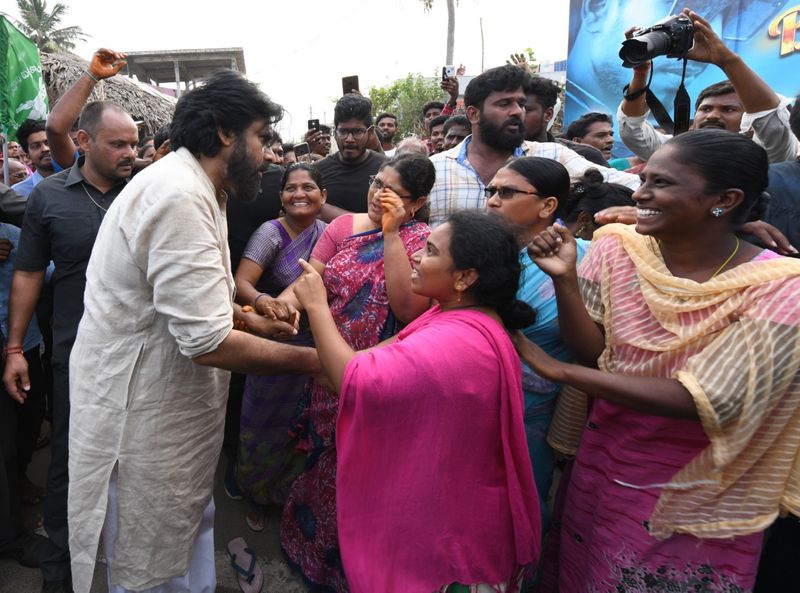 janasena chief pawan kalyan participated in amaravati protest