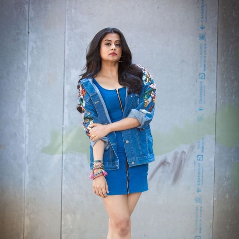 heroine priyamani latest photo shoot
