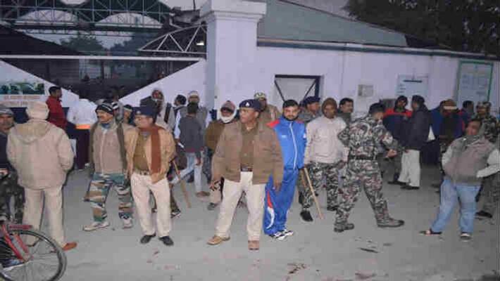 Deadly attack on BJP spokesperson two injured including security guard in munger Deadly attack on BJP spokesperson two injured including security guard in munger