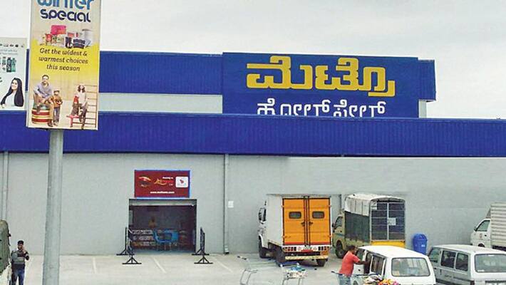 Metro Cash And Carry Changes Name Board To Kannada Metro Cash And Carry Changes Name Board To Kannada