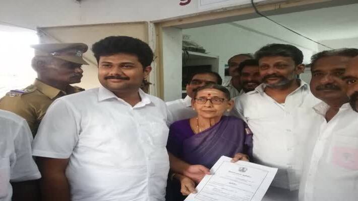 82 year old women won in panchayat president election 82 year old women won in panchayat president election