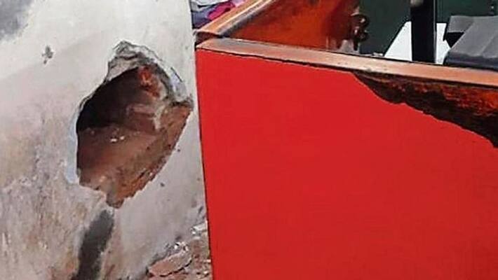 Thieves drill hole into Delhi post office get just Rs 487 Thieves drill hole into Delhi post office get just Rs 487