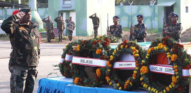 Central government takes a big decision, soldiers will get martyr status on death from Corona