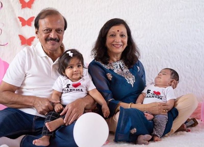 ರಿಯಾಗೆ ಪೋಷಕರು ಇನ್ಸ್ಟಾಗ್ರಾಂ ಖಾತೆ ತೆರೆದಿದ್ದಾರೆ. ಆಕೆಗೆ 4,204 ಫಾಲೋವರ್ಸ್ ಇದ್ದಾರೆ