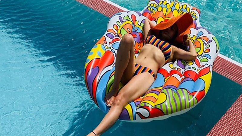 why sara ali khan faced trolling after posting hot picture BJC