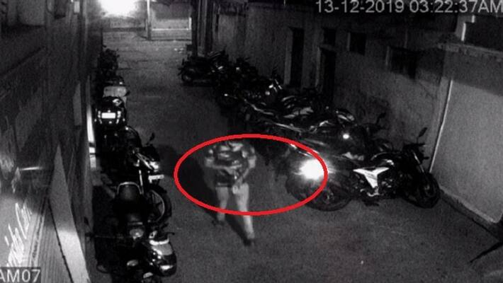 notorious gang steals petrol from bikes at night in mysore notorious gang steals petrol from bikes at night in mysore