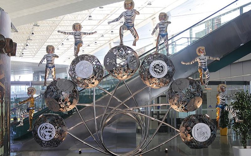 art statues representing tulu culture in mangalore airport