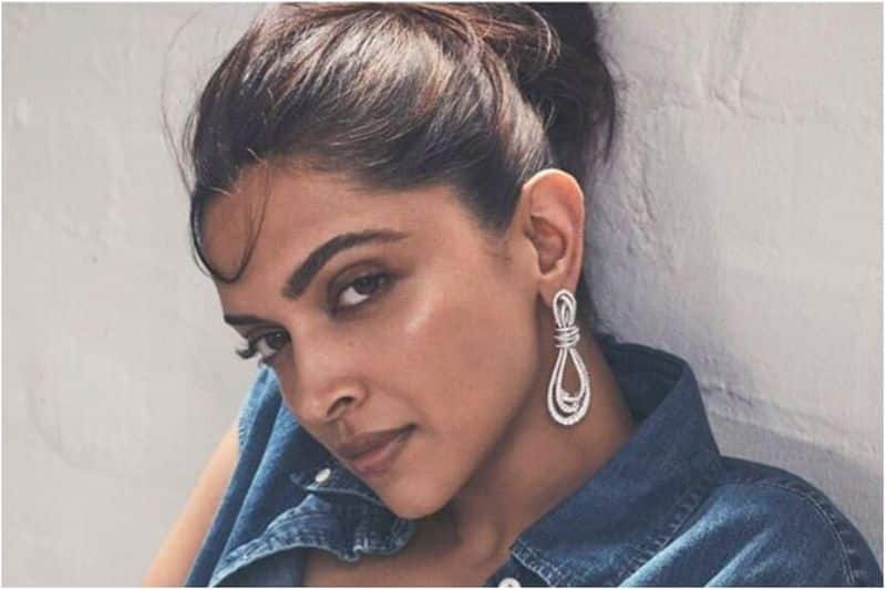 Reportedly, Deepika Padukone is not good at making friends and is an introvert.