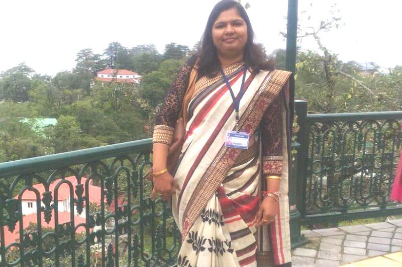 उनके आईएएस अफसर बनने के बाद परिवार में खुशी की लहर दौड़ गई। अपनी सफलता और मेहनत से पुष्पा ने औरतों को कमतर आंकने वालों को भी आइना दिखाया। पुष्पा की कहानी UPSC के लाखों कैंडिडेट्स के लिए प्रेरणा है। अगर आप ठान लें तो मुश्किलों में भी रास्ते बन जाते हैं। 